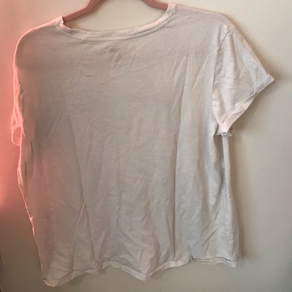 𝑙𝑒𝑣𝑖 𝑠𝑡𝑟𝑎𝑢𝑠𝑠 𝑡𝑒𝑒 - Picture 3 of 3